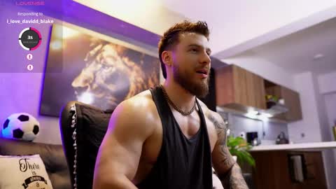 Snapshot of davidd_blake chatting on 11.22.25 David Blakee online show from 11.22.25