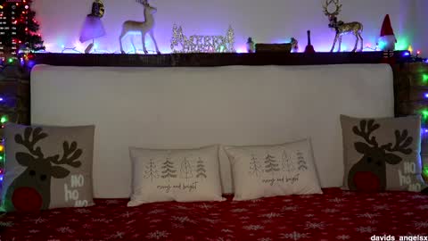 Snapshot of davids_angelsxxx chatting on 01.05.25 David37 Bethany28 online show from 01.05.25