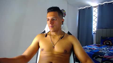 Snapshot of davisito7 chatting on 03.21.26 David Angel online show from 03.21.26