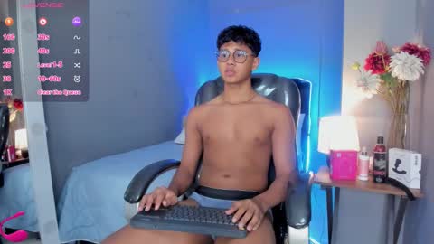 Snapshot of dawn_16 chatting on 11.12.25 dawn_16 online show from 11.12.25