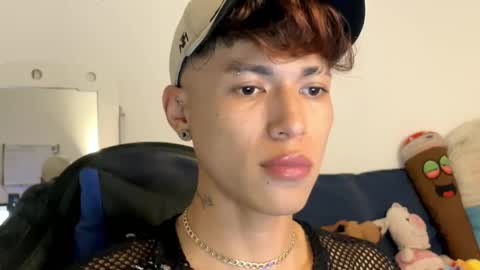 Snapshot of daxonreyy_ chatting on 05.30.26 Daxon online show from 05.30.26