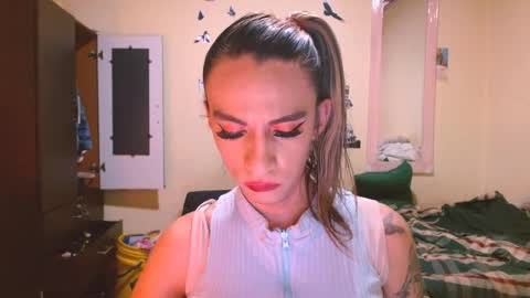 dayanna_01_ online show from 05.16.26