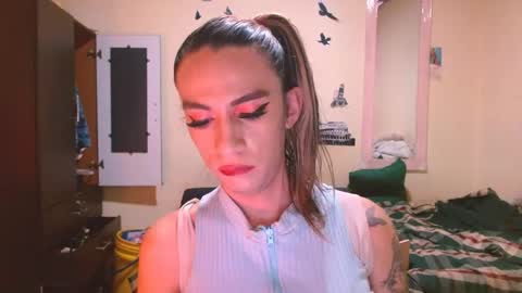 dayanna_01_ online show from 05.16.26