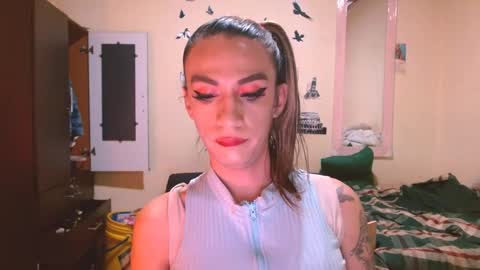 dayanna_01_ online show from 05.16.26