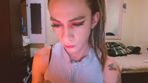dayanna_01_ online show from 05.22.26