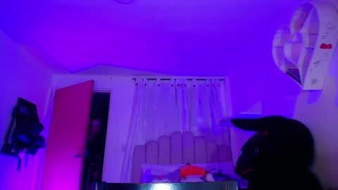  Dayis  online show from 04.11.26