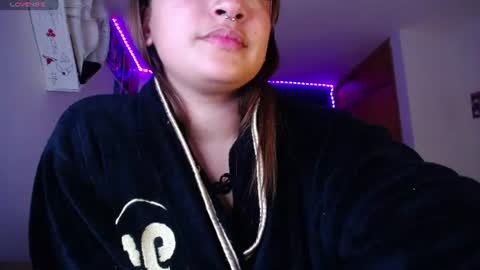 Snapshot of dayis_sweet chatting on 06.23.26 Dayis online show from 06.23.26