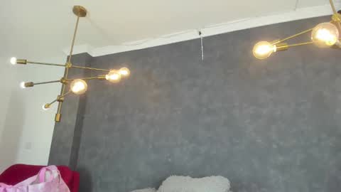 DAYRA ANGELS online show from 11.30.25