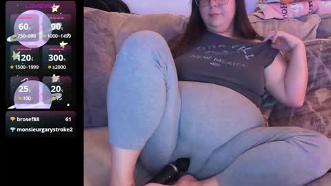 Snapshot of dazeddesty_ chatting on 10.30.25 Dazeddesty online show from 10.30.25