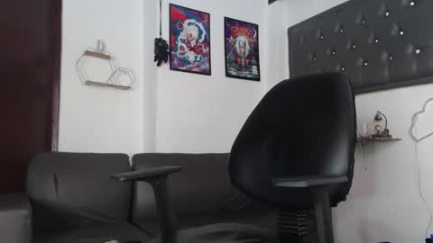 dazzayy online show from 02.23.25