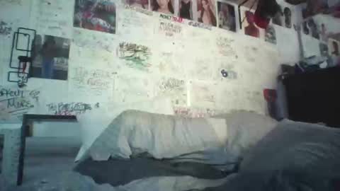 Snapshot of dbeamon92 chatting on 04.28.26 dbeamon92 online show from 04.28.26