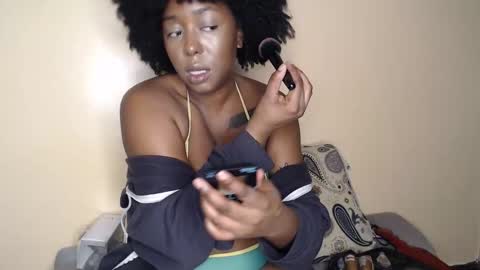 Duchess Coco - Coco Puffs online show from 01.28.25