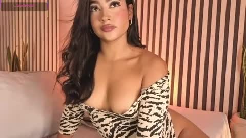 Snapshot of dea_athenea chatting on 04.22.26 dea_athenea online show from 04.22.26