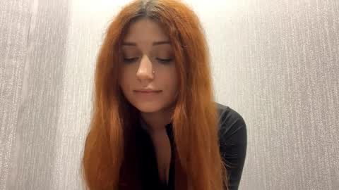 Mia online show from 04.05.26