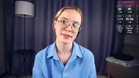 Charlie 18yo online show from 09.12.25