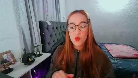 Snapshot of dear_juliet chatting on 03.29.26 Juliet online show from 03.29.26