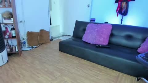 dearmilu28 online show from 02.10.25