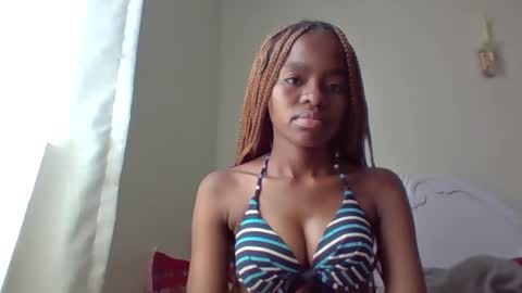 Snapshot of dearygirl chatting on 02.09.25 lilian online show from 02.09.25