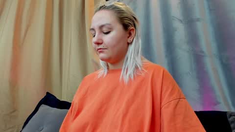 Debbie Mon Tue Fri Sun Sat GMT 3 1000am - 0400pm  online show from 12.12.24