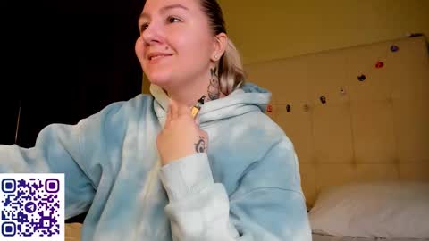 Debbie Mon Tue Fri Sun Sat GMT 3 1000am - 0400pm  online show from 11.04.25