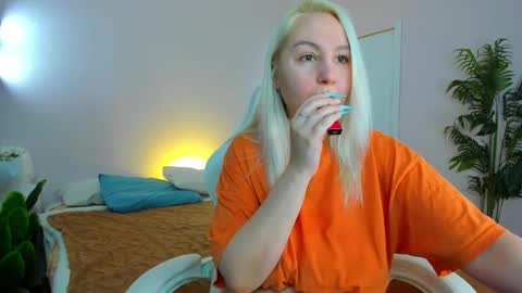 Debbie Mon Tue Fri Sun Sat GMT 3 1000am - 0400pm  online show from 02.24.26