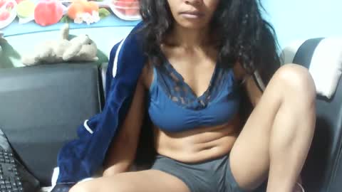 Snapshot of debbierisex chatting on 06.14.26 DebbieRiseX online show from 06.14.26
