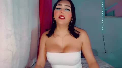 Snapshot of deboragill chatting on 07.19.26 deboragill online show from 07.19.26