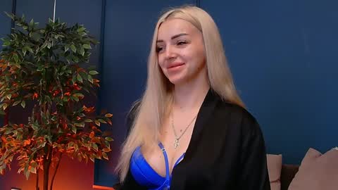 DeeaVIP online show from 04.06.26