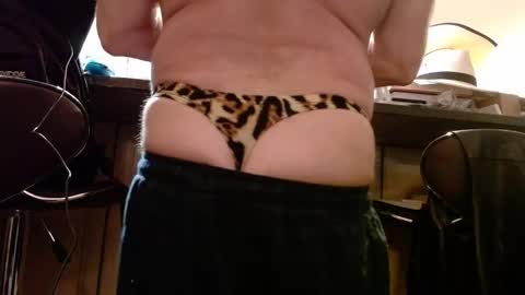 Snapshot of deeperjohnny chatting on 09.13.25 deeperjohnny online show from 09.13.25