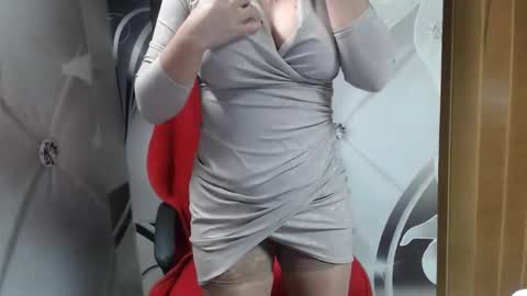 Snapshot of deepintoyourmind chatting on 03.16.26 hi guys i m a cute milf i m here for good time and nice people pls be respectfool and enjoy me online show from 03.16.26