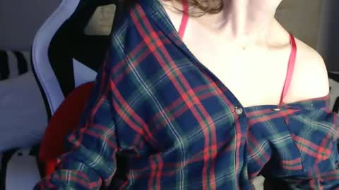 KamiDevi online show from 01.08.25