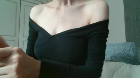 KamiDevi online show from 09.27.25