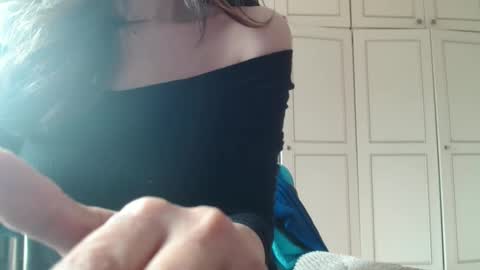 Snapshot of deessedivine chatting on 03.27.26 KamiDevi online show from 03.27.26