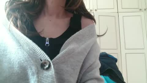 Snapshot of deessedivine chatting on 04.10.26 KamiDevi online show from 04.10.26