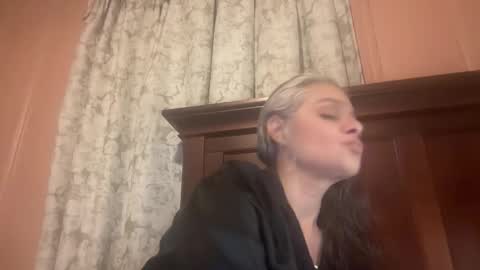 Snapshot of degeneratesaint chatting on 02.17.26 Tori online show from 02.17.26