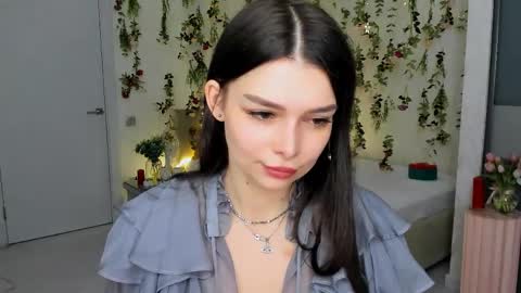 Snapshot of degreeofsincerity chatting on 04.04.26 DegreeOfSincerity online show from 04.04.26