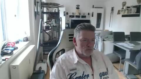 deinprinz2312 online show from 04.14.26