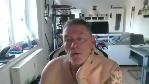 deinprinz2312 online show from 04.22.26