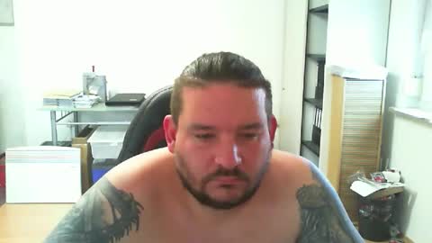 Snapshot of deinspielzeug87 chatting on 10.21.25 deinspielzeug87 online show from 10.21.25