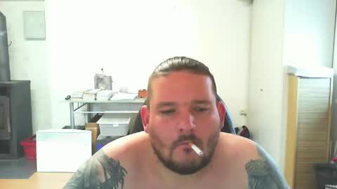 Snapshot of deinspielzeug87 chatting on 11.12.25 deinspielzeug87 online show from 11.12.25