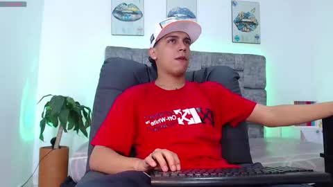 Snapshot of deivid_santoss chatting on 10.24.25 Deivid online show from 10.24.25