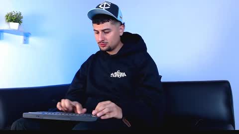  DEIVY  online show from 04.20.26