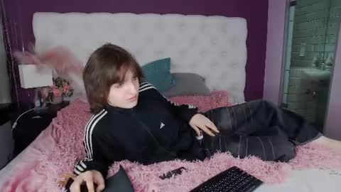 Snapshot of delalex chatting on 07.14.26 Alex online show from 07.14.26
