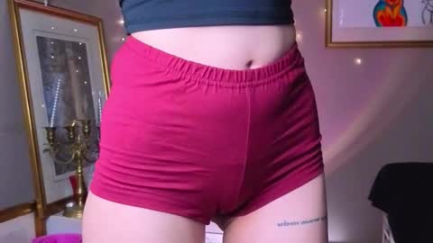 Snapshot of delcieodoherty chatting on 11.06.25 Adla online show from 11.06.25