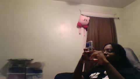 Snapshot of deliassshaker chatting on 02.19.26 ms pretty online show from 02.19.26