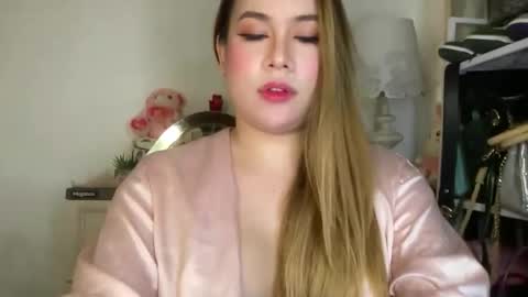 iyalicious online show from 11.13.25