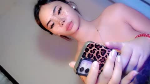 Snapshot of deliciousfaye chatting on 12.09.24 Hello your loving faye 3 online show from 12.09.24