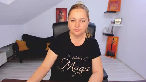 Snapshot of deliciouslolly chatting on 05.22.26 DeliciousLolly online show from 05.22.26