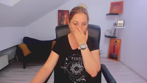 Snapshot of deliciouslolly chatting on 05.25.26 DeliciousLolly online show from 05.25.26