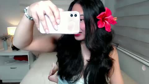 Snapshot of deliciousseika chatting on 02.19.25 online show from 02.19.25